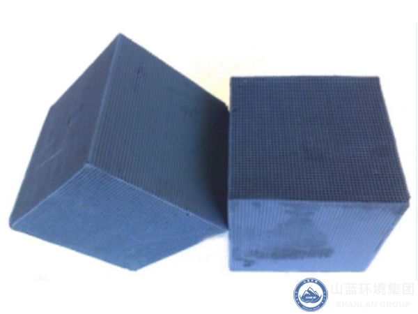 蜂窩活性炭.jpg